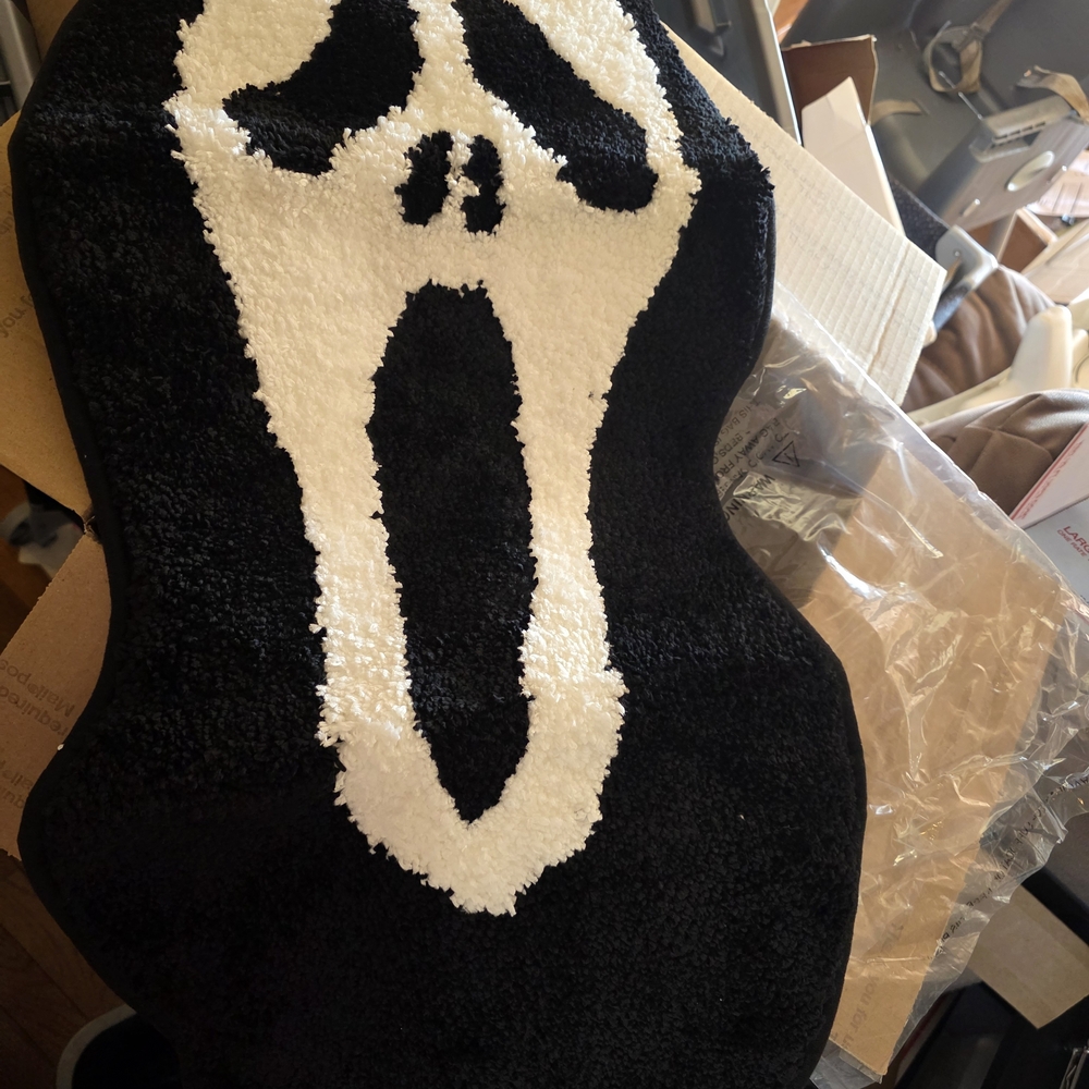 Black and White Scream Face Rug